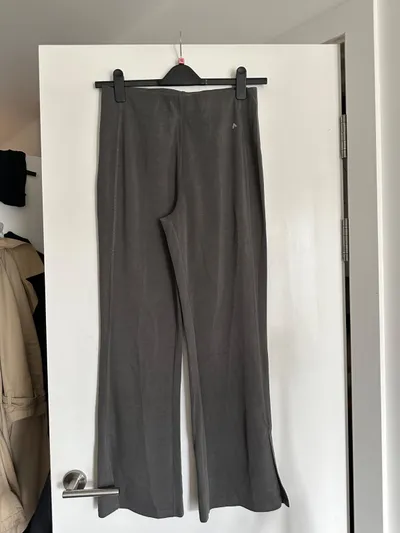 Tu TU Activewear - Size M thumbnail 2