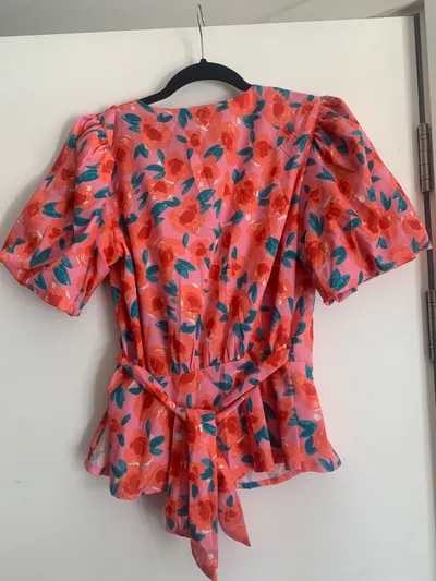 New Look New Look Tops & t-shirts - Size 12 thumbnail 2