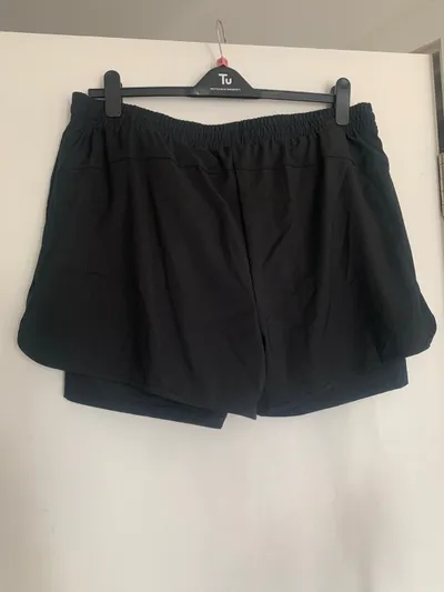 Tu TU Shorts & cropped trousers - Size L thumbnail 1